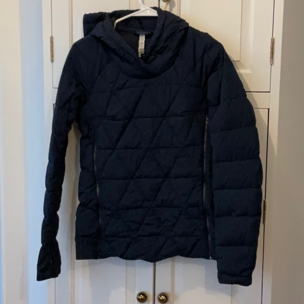 Lulu lemon Hooded Puffer Running Jacket Size 6